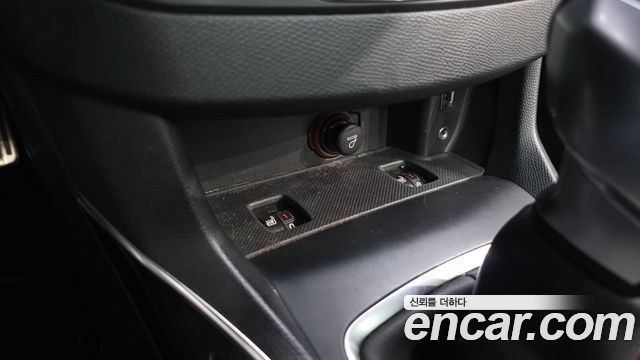 Peugeot 308 (II) 1.6 BlueHDi GT Line 2018 — фото 17