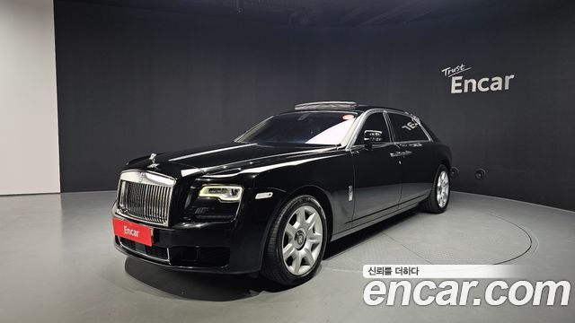 Rolls-Royce Ghost 6.6 EWB V12