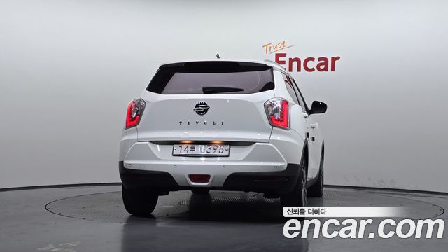 KG Mobility (SsangYong) Tivoli Diesel LX 2WD 2017 — фото 4