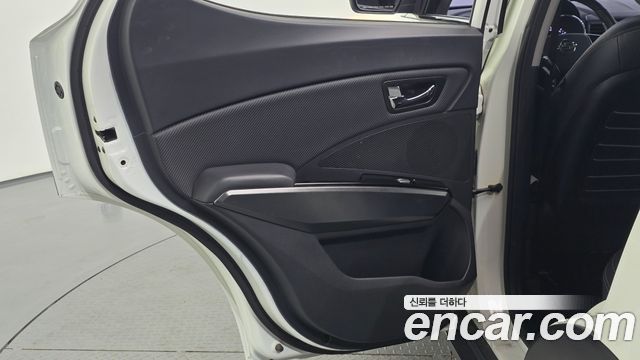 KG Mobility (SsangYong) Tivoli Diesel LX 2WD 2017 — фото 25