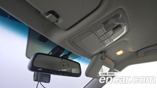 KG Mobility (SsangYong) Tivoli Diesel LX 2WD 2017 — фото 27