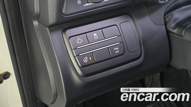 KG Mobility (SsangYong) Tivoli Diesel LX 2WD 2017 — фото 28
