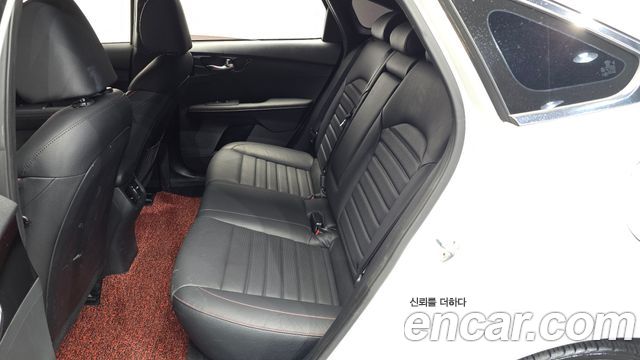 Kia K3 5Door GT Plus 2019 — фото 11