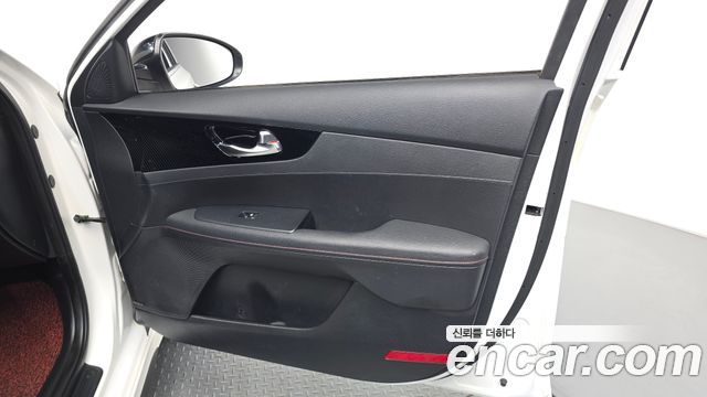 Kia K3 5Door GT Plus 2019 — фото 24