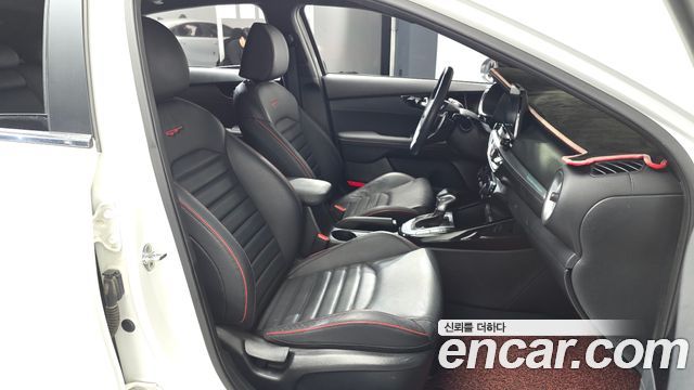 Kia K3 5Door GT Plus 2019 — фото 26