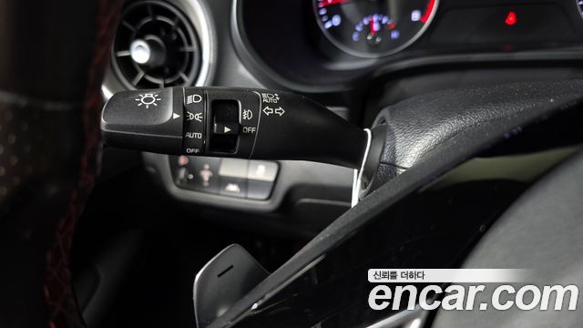 Kia K3 5Door GT Plus 2019 — фото 28