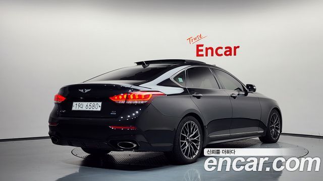 Genesis G80 3.3 GDI AWD Prestige 2018 — фото 2