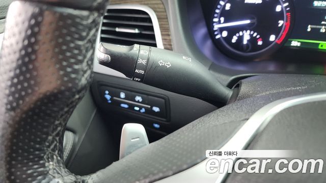 Genesis G80 3.3 GDI AWD Prestige 2018 — фото 30