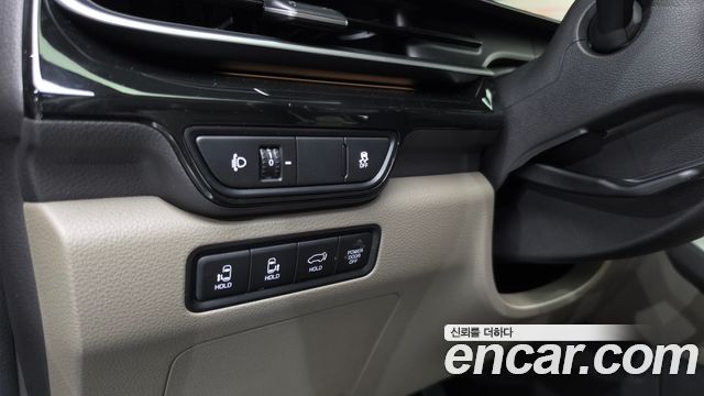 Kia Carnival (IV) HEV 9seater Gravity 2025 — фото 27