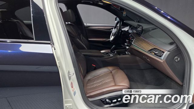 BMW 5 Series (G30) 520d M Sport Package Plus 2017 — фото 11