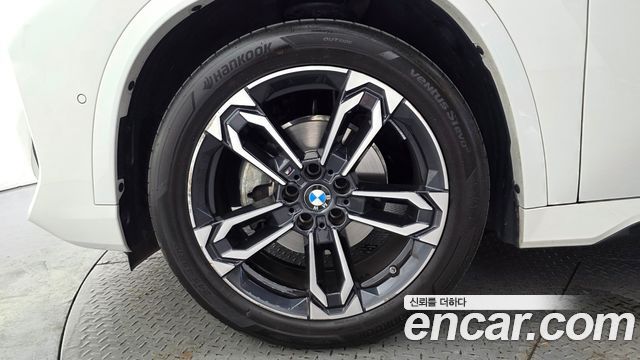 BMW X1 (U11) xDrive 20i M Sport 2024 — фото 5