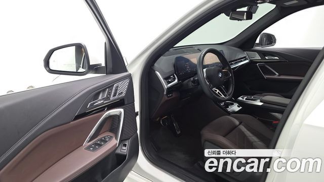 BMW X1 (U11) xDrive 20i M Sport 2024 — фото 10