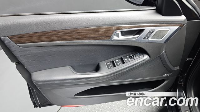 Genesis G80 3.3 GDI AWD Premium Luxury 2017 — фото 24