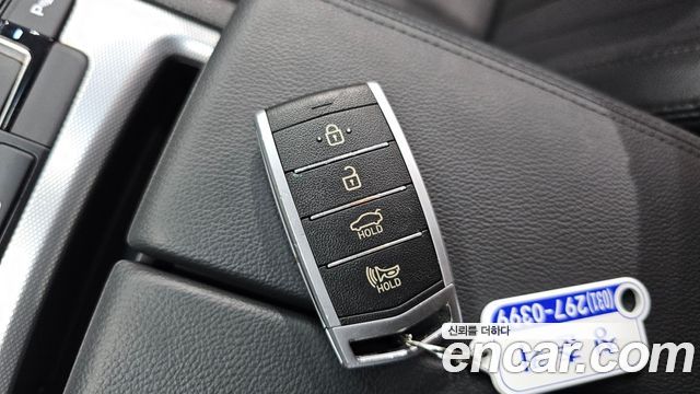 Genesis G80 3.3 GDI AWD Premium Luxury 2017 — фото 31
