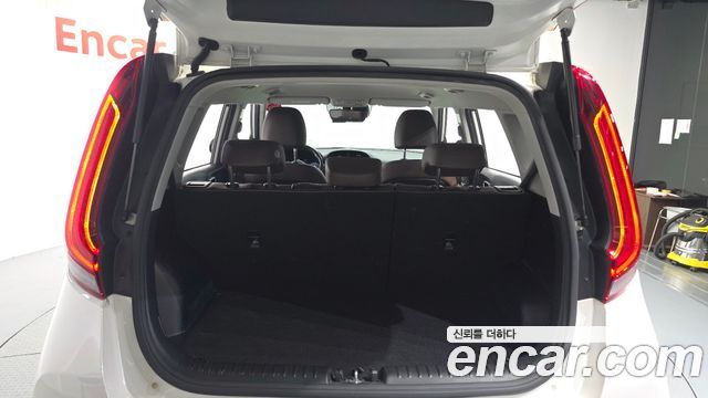 Kia Soul Booster 1.6 T-GDI Noblesse 2019 — фото 20