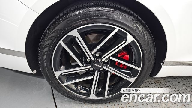 Genesis G80 (RG3) Gasoline 2.5 Turbo AWD 2025 — фото 5