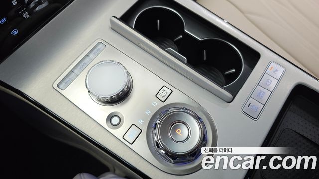 Genesis G80 (RG3) Gasoline 2.5 Turbo AWD 2025 — фото 9