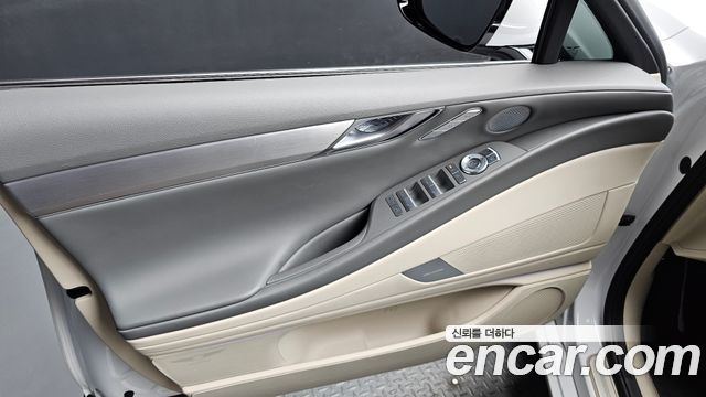 Genesis G80 (RG3) Gasoline 2.5 Turbo AWD 2025 — фото 24