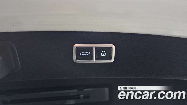 Genesis G80 (RG3) Gasoline 2.5 Turbo AWD 2025 — фото 31