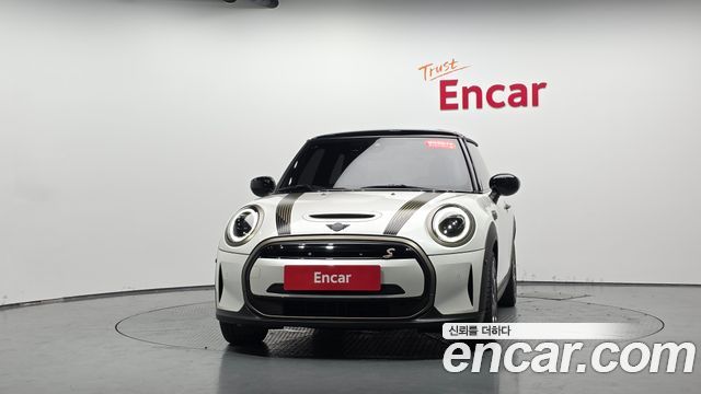 MINI Cooper Electric Resolute Edition 3rd 2024 — фото 3