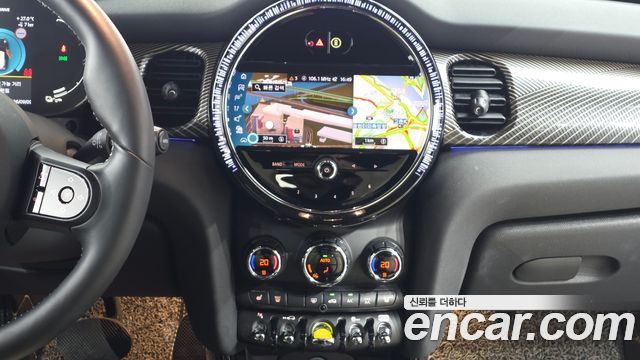MINI Cooper Electric Resolute Edition 3rd 2024 — фото 13
