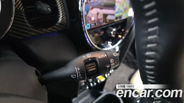 MINI Cooper Electric Resolute Edition 3rd 2024 — фото 18