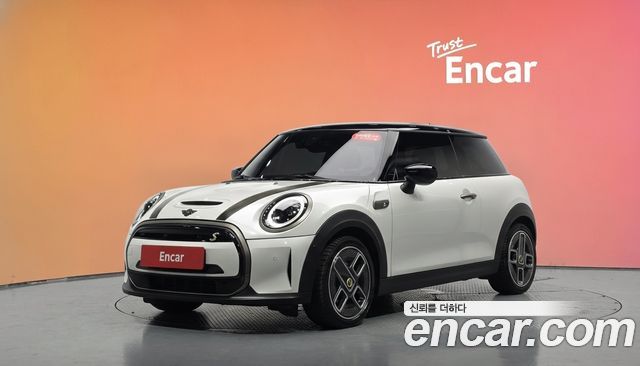 MINI Cooper Electric Resolute Edition 3rd 2024 — фото 1