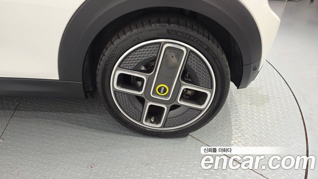 MINI Cooper Electric Resolute Edition 3rd 2024 — фото 21