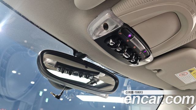 MINI Cooper D Standard 3rd 2017 — фото 15