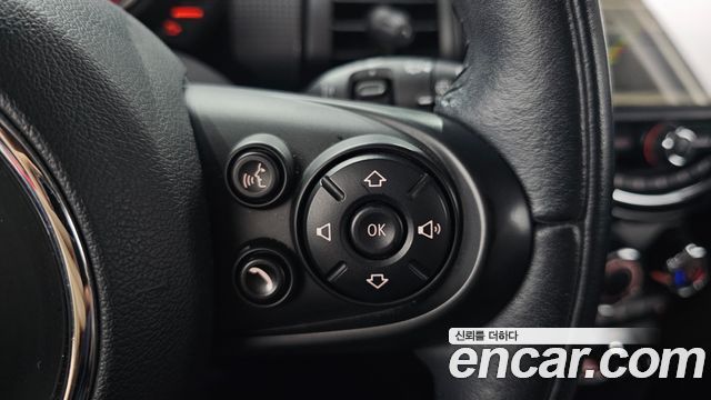 MINI Cooper D Standard 3rd 2017 — фото 18
