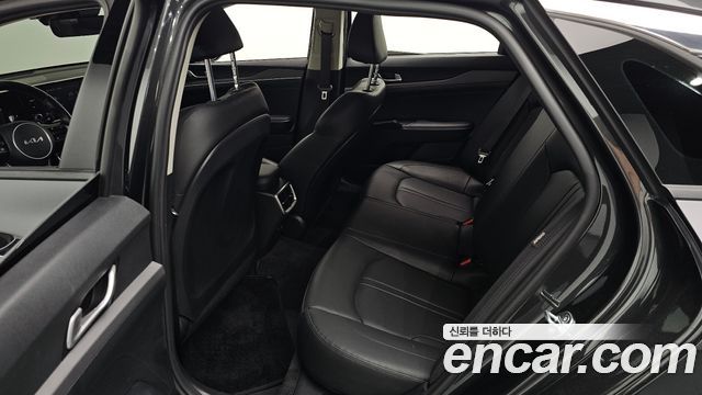 Kia K5 (III) 2.0 LPI(Renter car) Strandard 2023 — фото 11