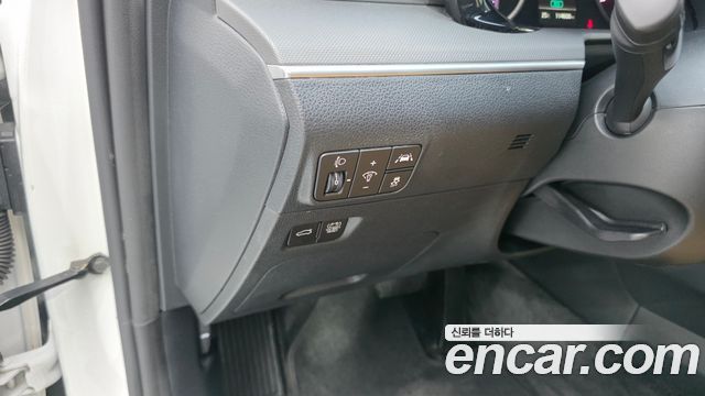 Kia K5 Hybrid (III) Prestige 2023 — фото 12