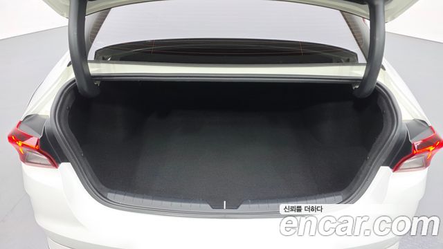 Kia K5 Hybrid (III) Prestige 2023 — фото 20