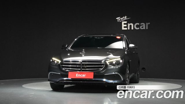 Mercedes-Benz E-Class (W213) E300e 4MATIC Exclusive 2021 — фото 3