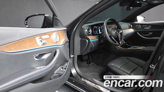Mercedes-Benz E-Class (W213) E300e 4MATIC Exclusive 2021 — фото 10