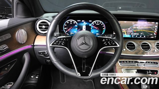 Mercedes-Benz E-Class (W213) E300e 4MATIC Exclusive 2021 — фото 13