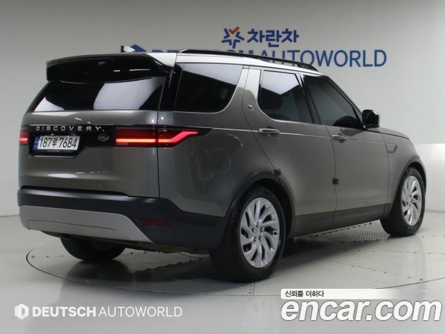 Land Rover Discovery 5 D250 S 2023 — фото 2