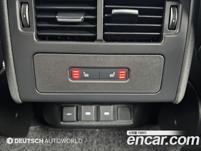 Land Rover Discovery 5 D250 S 2023 — фото 20