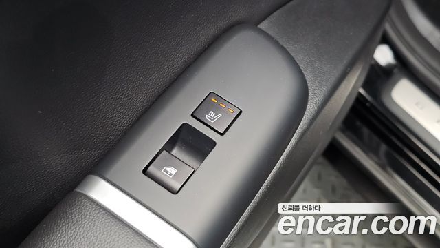Hyundai Grandeur (GN7) 3.5 Gasoline 2WD Exclusive 2024 — фото 30