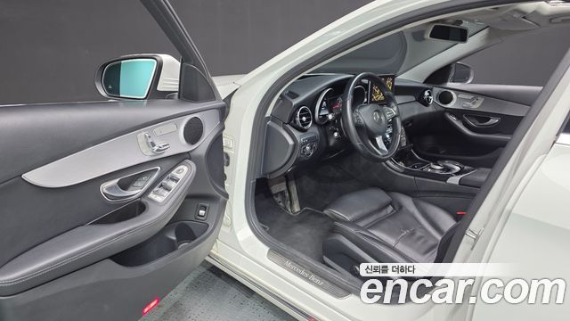 Mercedes-Benz C-Class (W205) C200 Avantgarde 2017 — фото 10