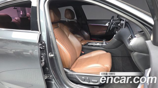 Genesis G70 2.0T Supreme 2018 — фото 11