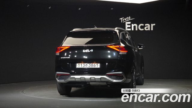 Kia Sportage (V) Diesel 2.0 2WD Nobleless 2022 — фото 4