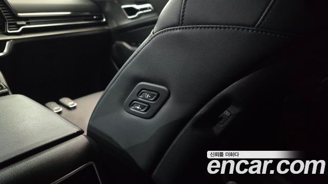 Kia Sportage (V) Diesel 2.0 2WD Nobleless 2022 — фото 18
