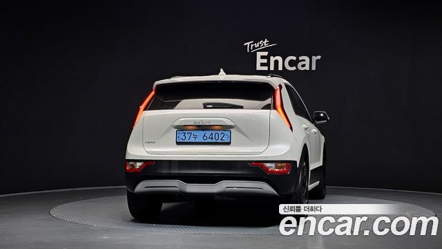 Kia Niro EV Air 2023 — фото 4
