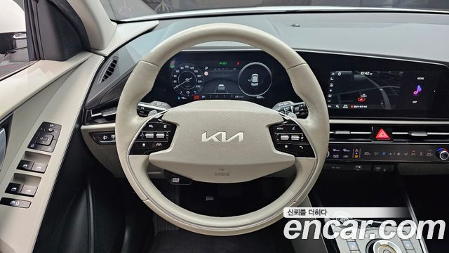 Kia Niro EV Air 2023 — фото 13