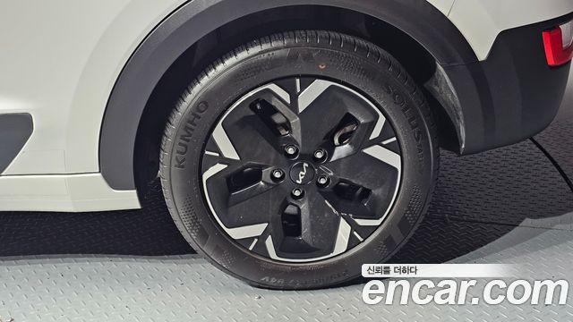 Kia Niro EV Air 2023 — фото 21