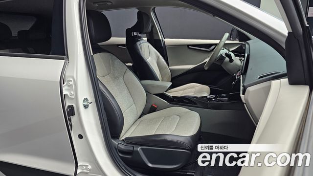 Kia Niro EV Air 2023 — фото 26