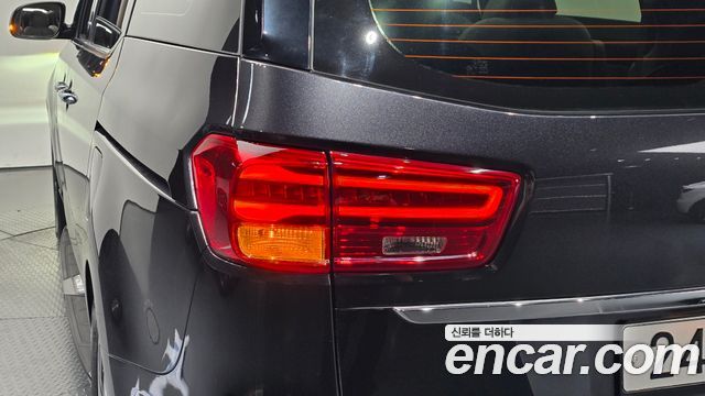 Kia Carnival 9-Seater Noblesse Special 2019 — фото 23