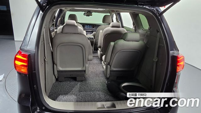 Kia Carnival 9-Seater Noblesse Special 2019 — фото 30