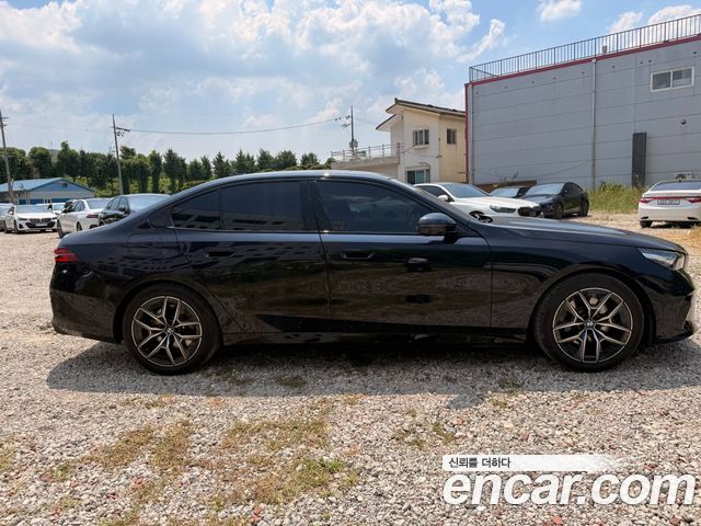 BMW 5 Series (G60) 520i M Sport